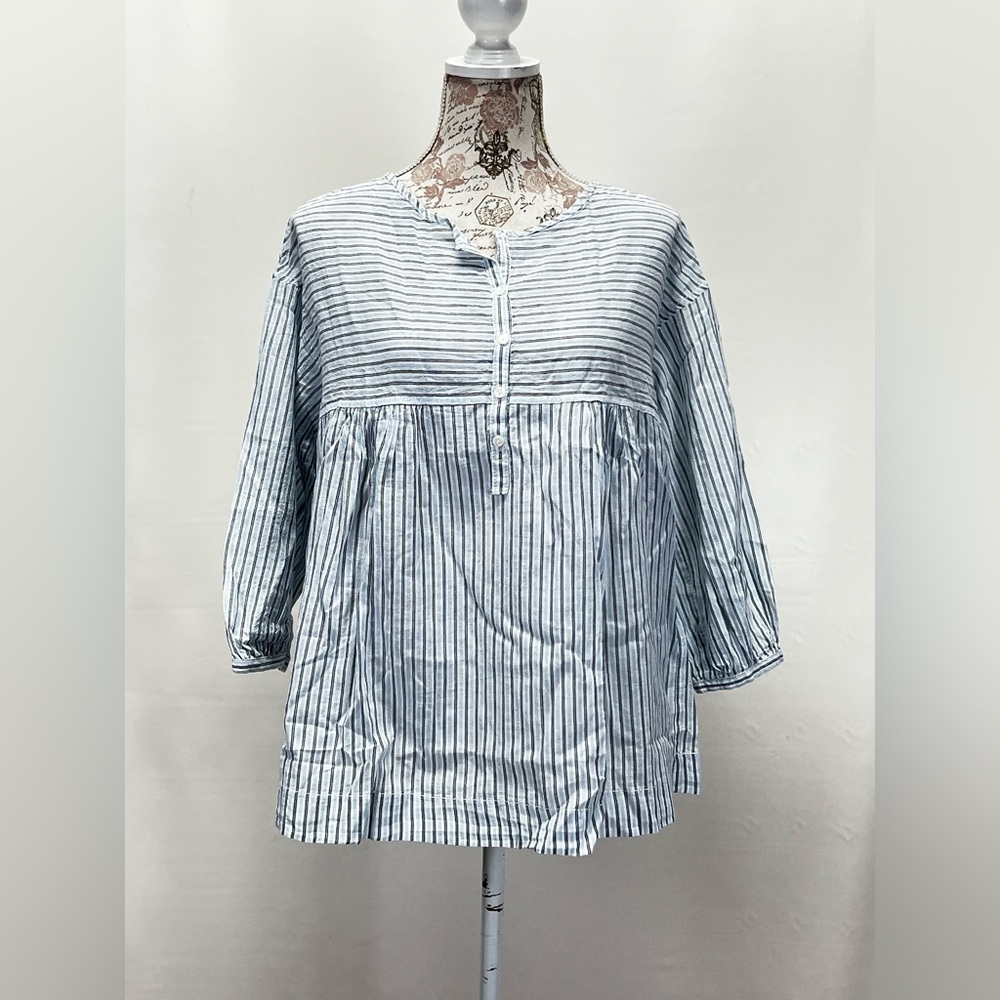 🛍️MAX STUDIO Blue and white‎ stripe casual top size XS - Picture 3 of 13